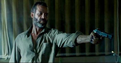 guy-pearce-in-the-rover-movie-9